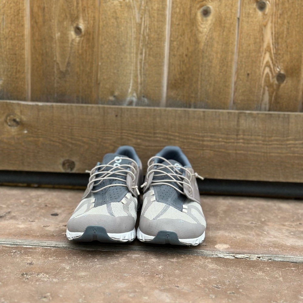 Men's Athletic Shoes - Gray